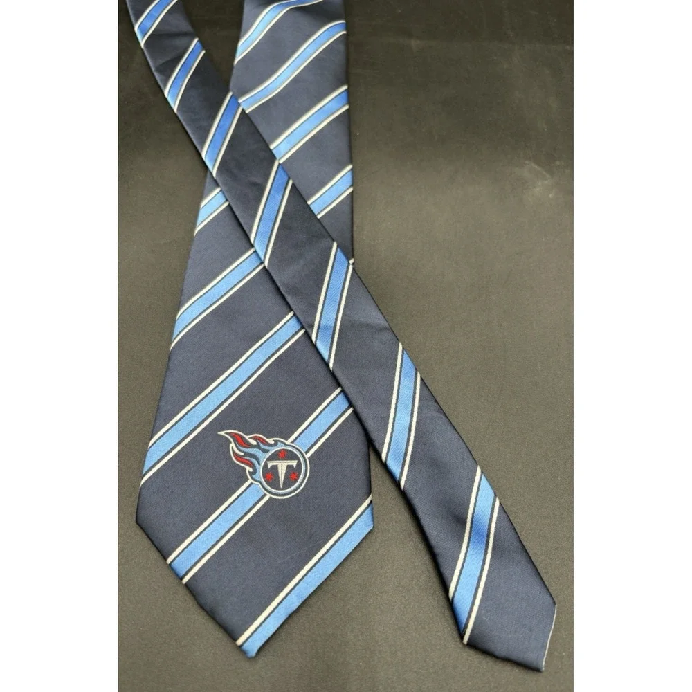 Tennessee Titans Men's Tie NFL Football Flame Blue White Strips 58